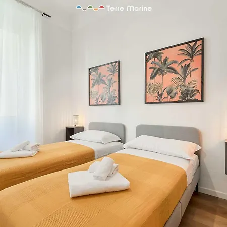 On The Rock, Terremarine Apartament *