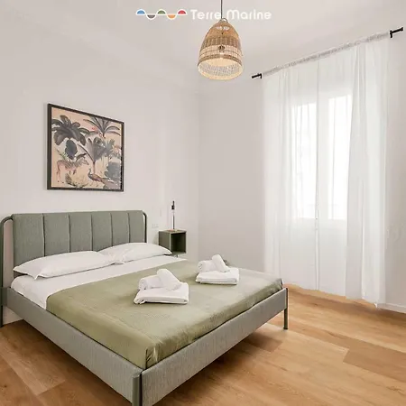 On The Rock, Terremarine Apartman