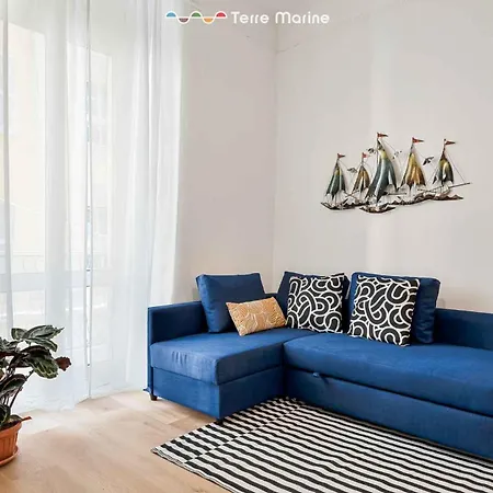 Apartament On The Rock, Terremarine