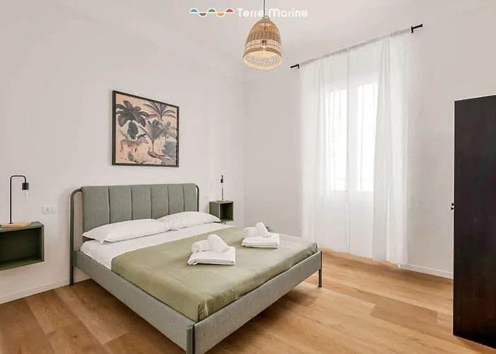 On The Rock, Terremarine アパート